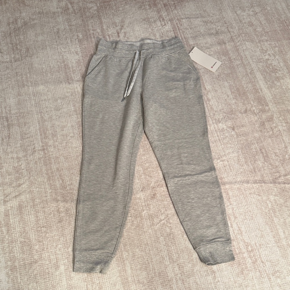 lululemon athletica Light Gray Warm Down HR Joggers size 6